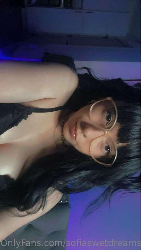 Live on Chaturbate come find me!