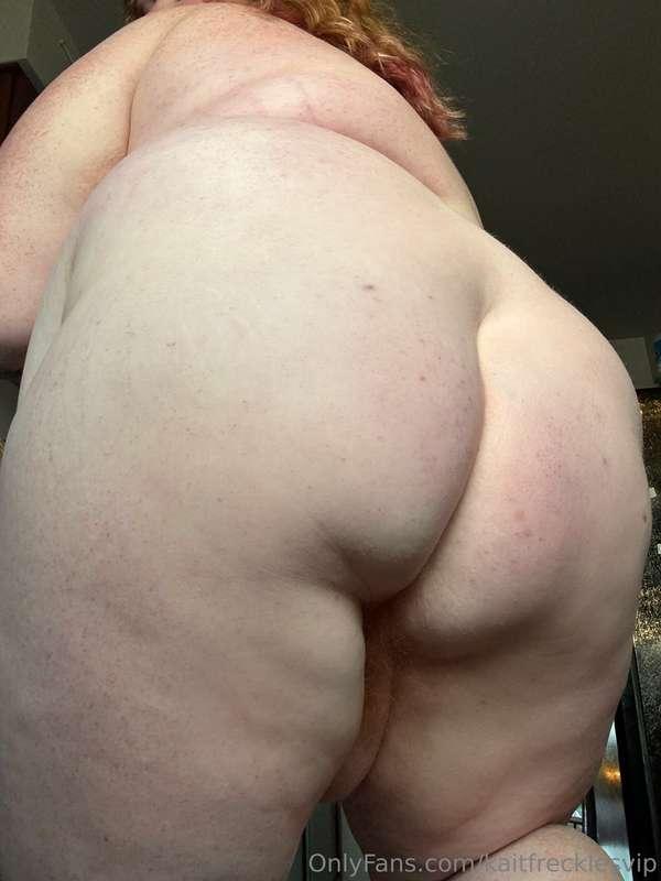happy hump day (i take hump day very literally) 😛