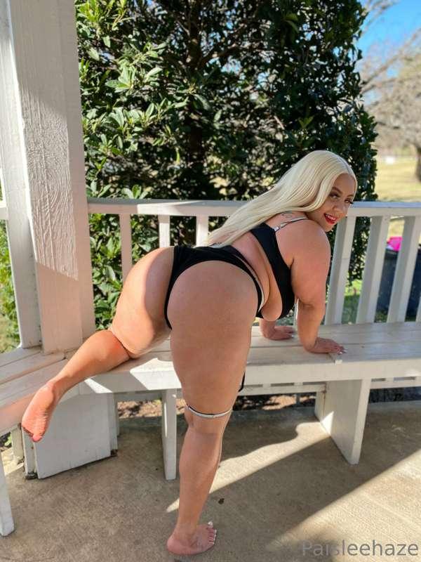 Wow, this breeze feels so good! Can you grab the oil for me ..