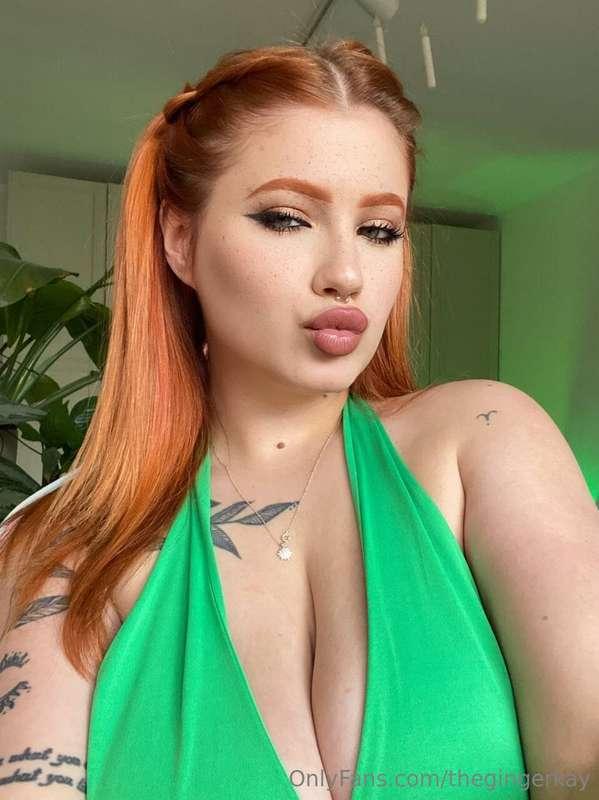 Cute enough to distract you or should I try harder?🥰