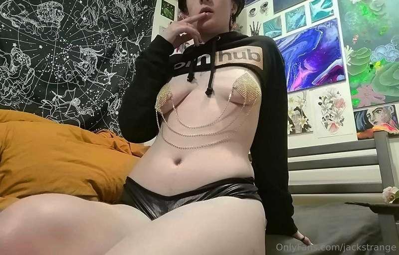 You wanna see em bounce from fucking me?