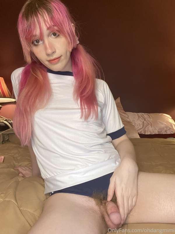 Why don't you come suck me off behind the gym baby? 😚