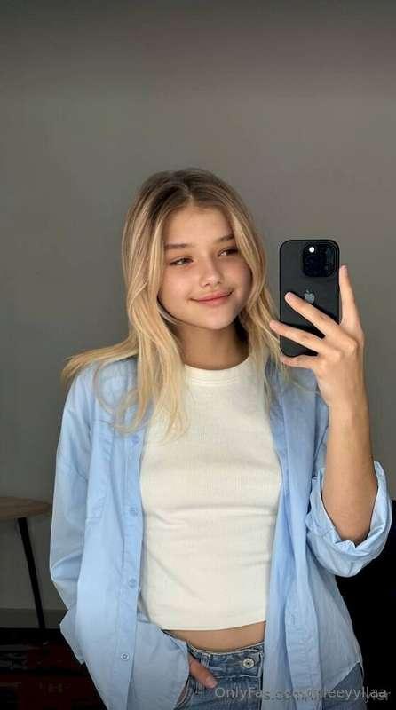 🔥 STOP SCROLLING 🔥@little_skyler SUBSCRIPTION FOR FREE RIGHT..