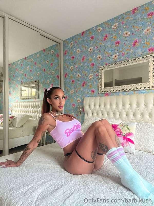 I can send you my more hot content 😈🔥