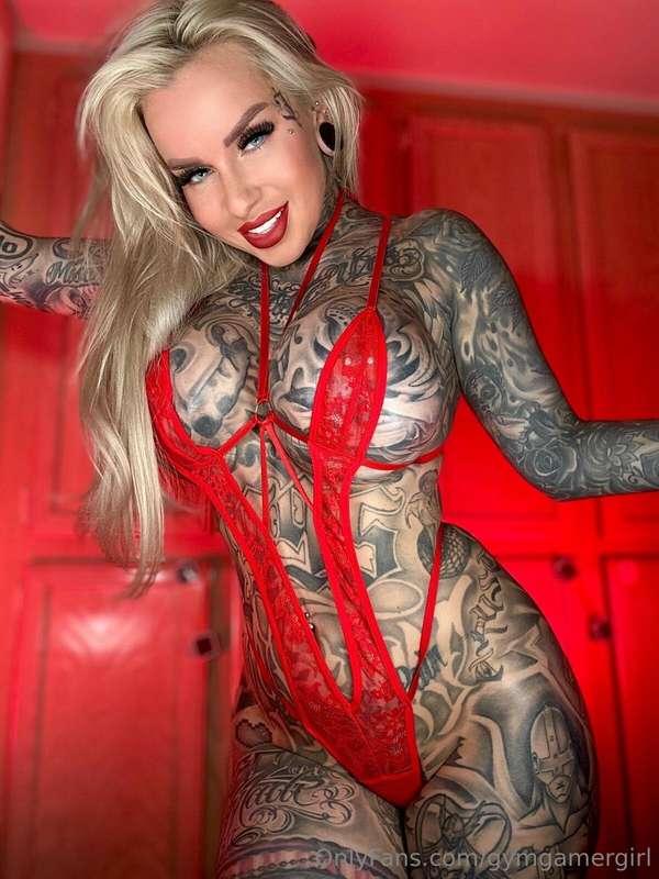 The only thing hotter than me right now… is you looking at m..