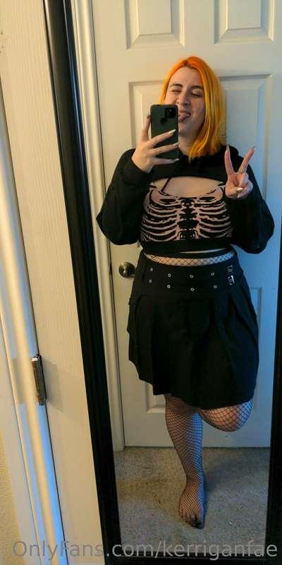 Happy New Year's Eve! I hope everyone has a wonderful and sa..