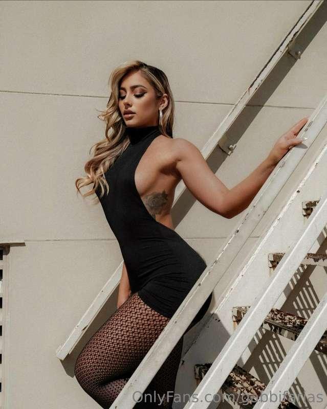 Happy Wednesday 🖤