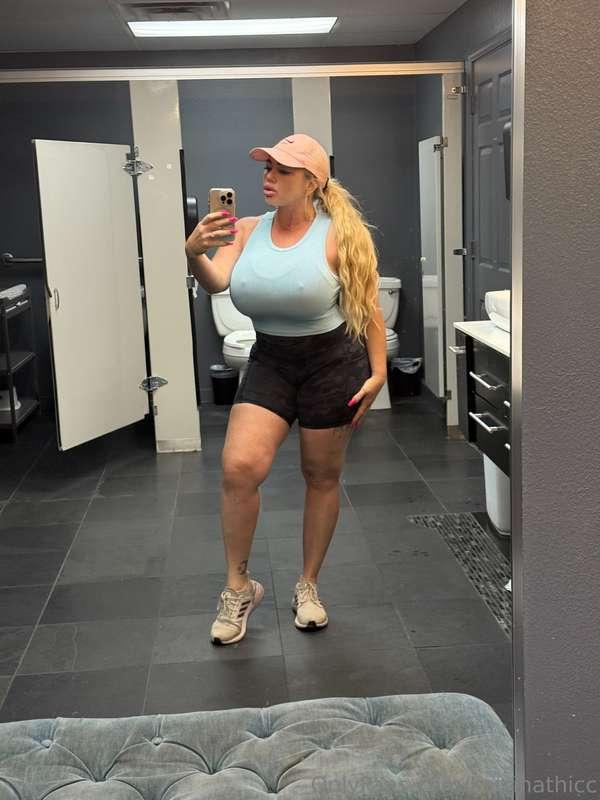 Gym pictures from this morning! Which is your favorite front..