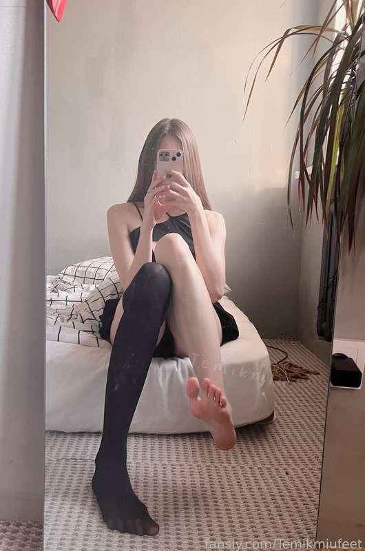 temikmiufeet image #2
