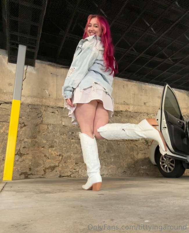 I also have clamps on under this 🙂‍↔️ my nipples are beyond ..