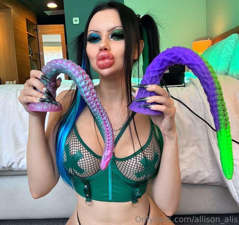 Sloppy Tentacle Throatfuck 💦My new video🔥