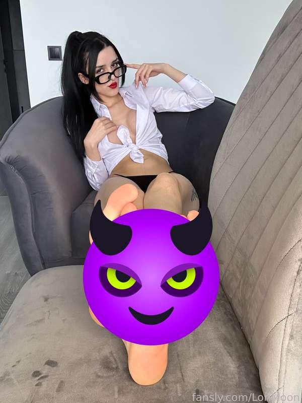 lorimoon image #0