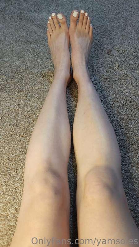 It's toesday! Do you like my long Asian toes?