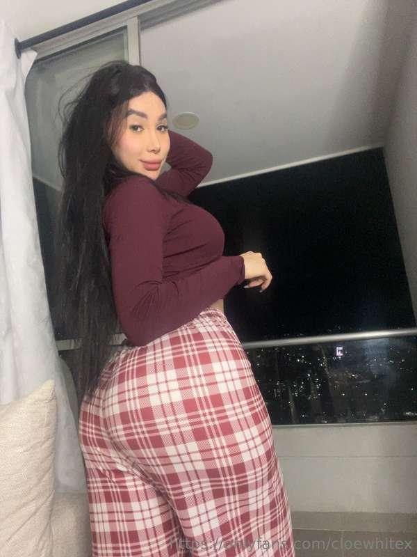 My thighs aren't just for looking, babe 😏