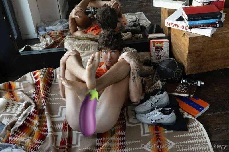 New hole pic just sent out!! How tight is it ??