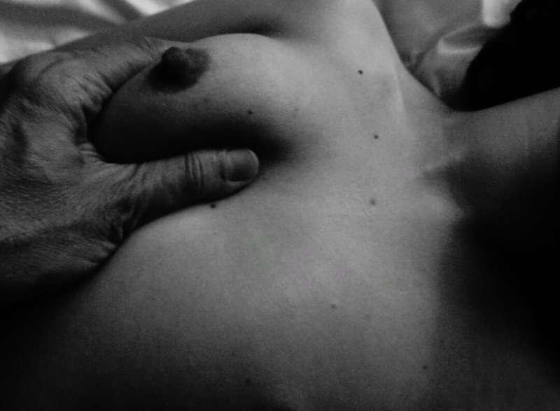 I love when he squeezes my tits. 😌💦