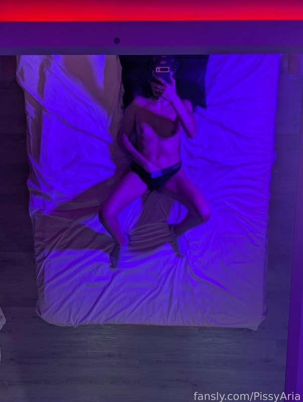 pissyaria image #3