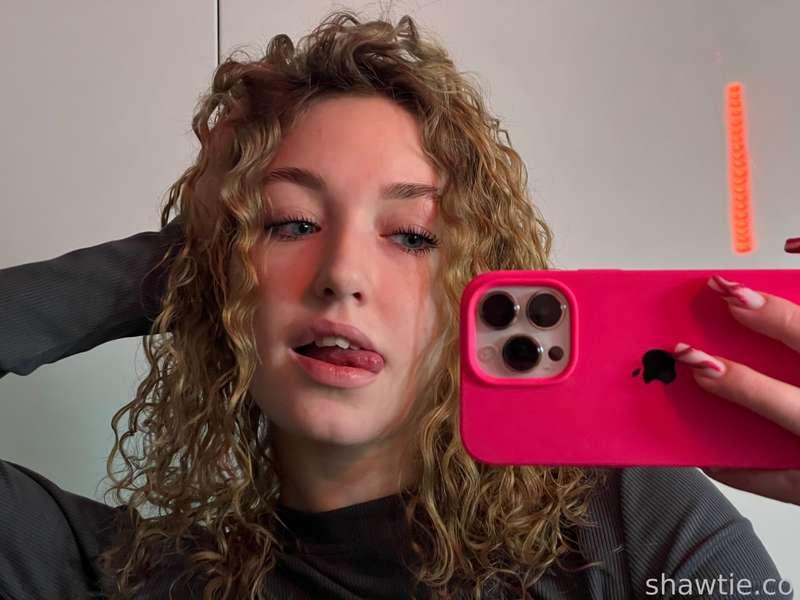 shawtiee image #0