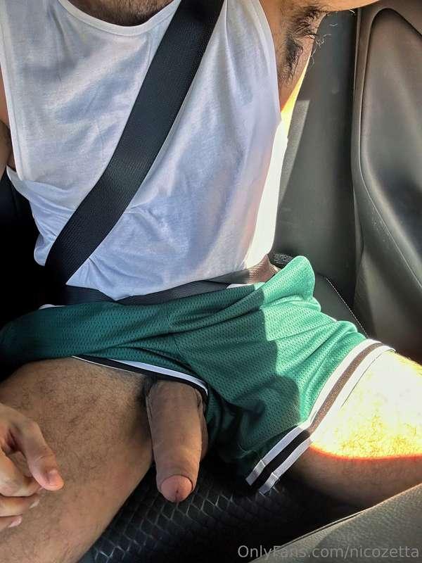 Traveling on the backseat of a car 😈  What would yo do ?