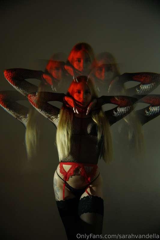 sarahvandella image #7