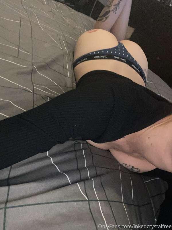 Happy hump day! 🍑