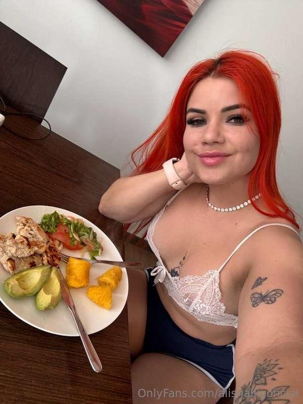 you accompany me?🥰