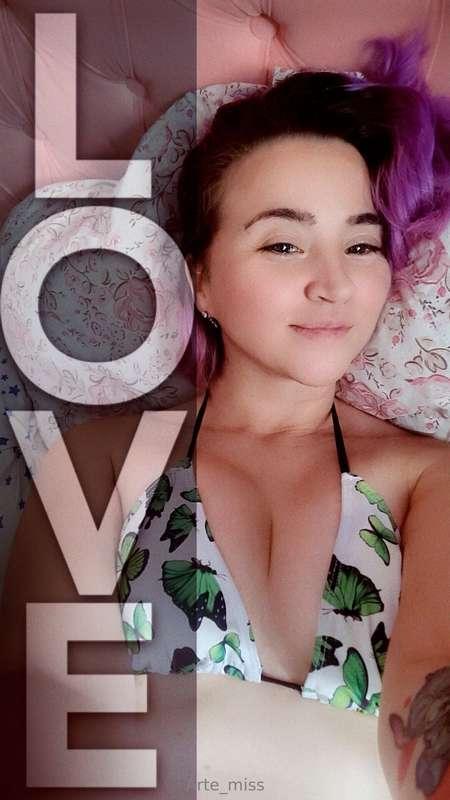 Send me DM my love 😍😍