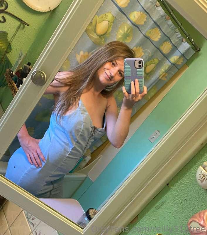 Jean dresses are one of my faves ☺️😜
