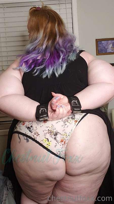Do you like seeing me in cuffs, Master?