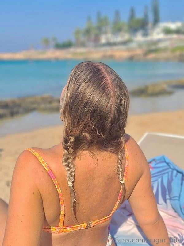 Sunny season ☀️🐚🌊
