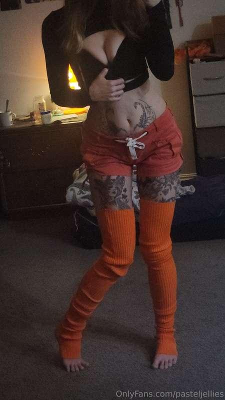 Orange is my favorite color, what's urs 😚....More pics up on..