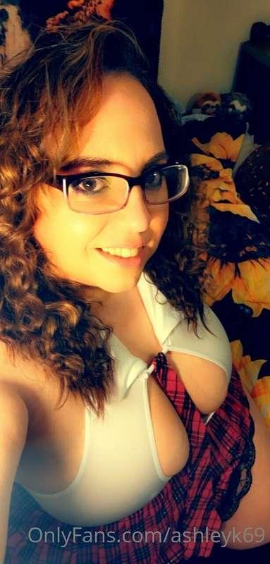 Monday Motivation: who ordered a naughty school girl?