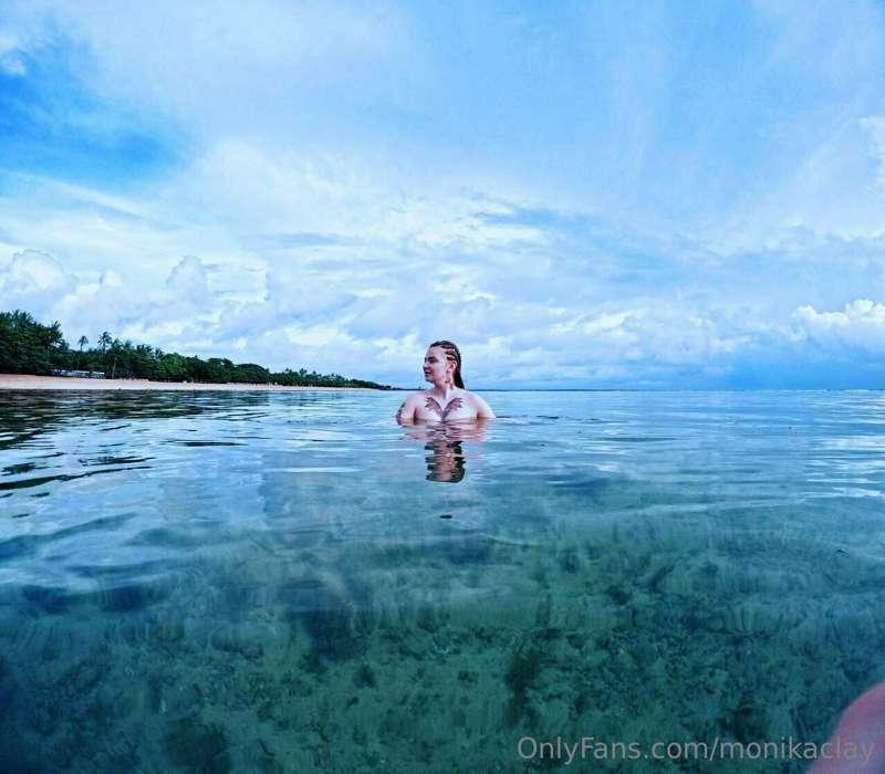 How I love swimming naked, but I miss your touch,🔥 so casual..