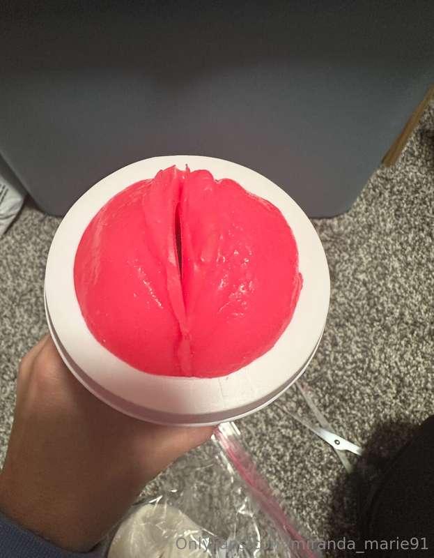 Ever wonder how a Pussy Mold is made?! Well here is PUSSY MO..
