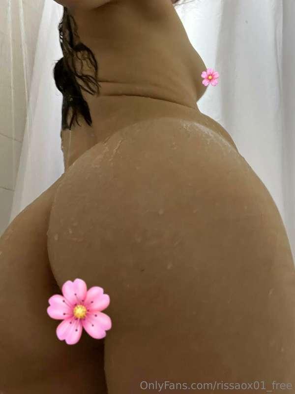 Uncensored versions available for spoiling me 💋 
Show my pag..