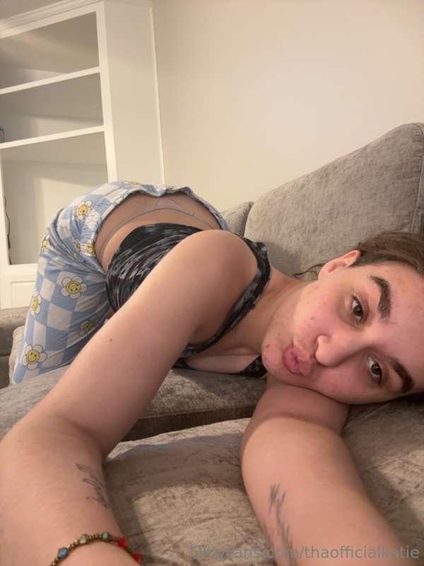 This position’s all yours, in your imagination 🍑