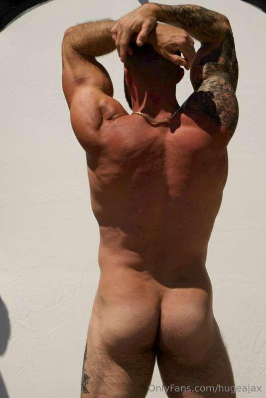 Buns for breakfast, want to taste my ass?😉