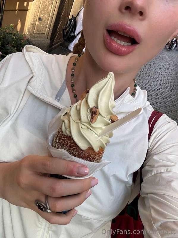 You want to watch me lick it?🤤