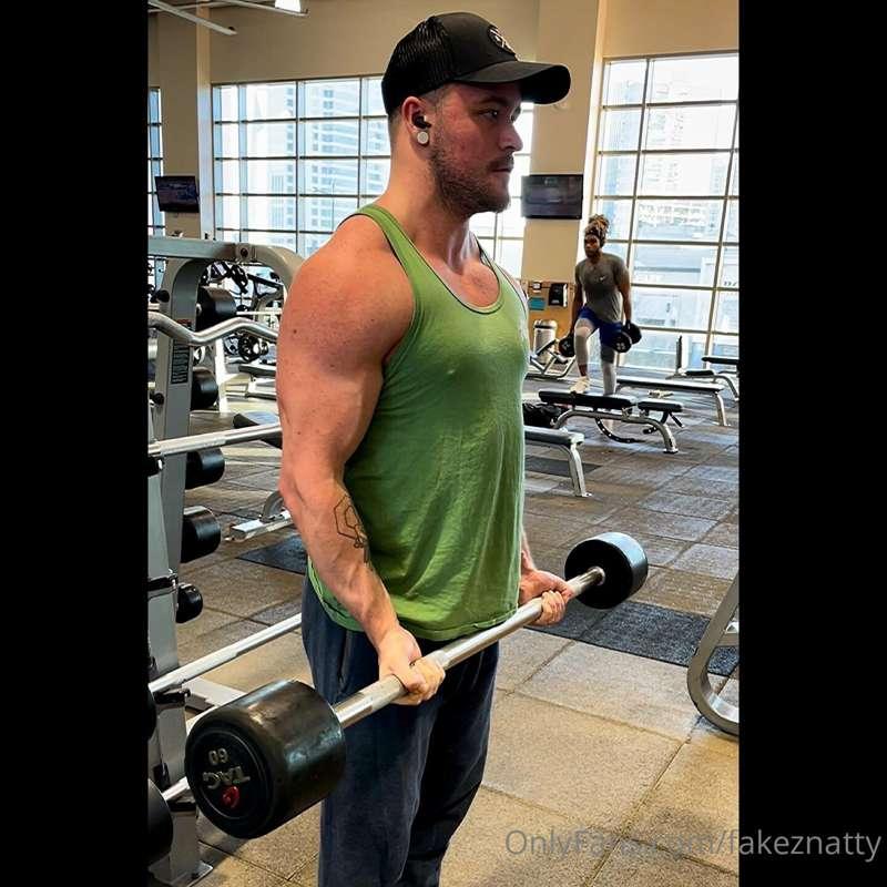 💪 back & bis from the other day