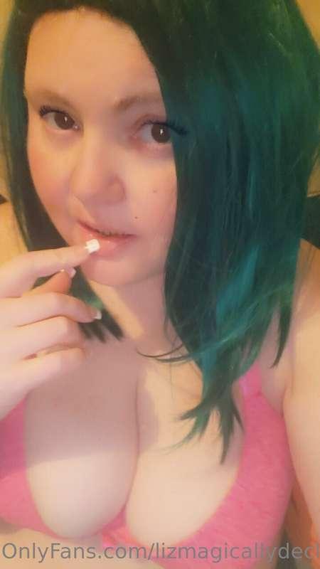 🔥Kiss me hard & Fuck me harder 🔥 Want to see the good stuff ..