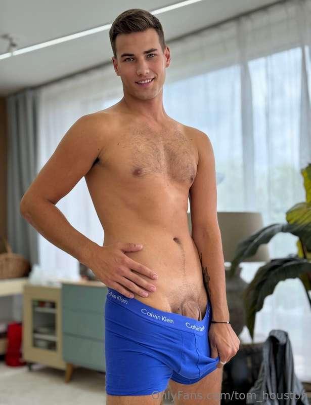 I'll be happiest with my cock in your mouth 👅