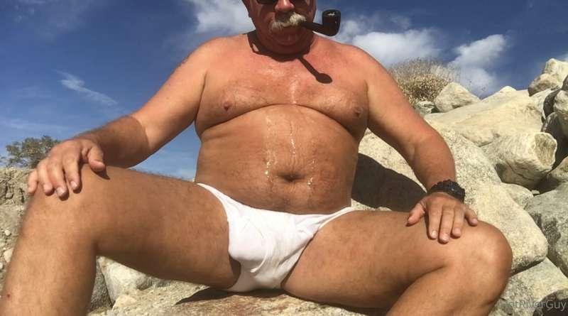 Come play with Papa.