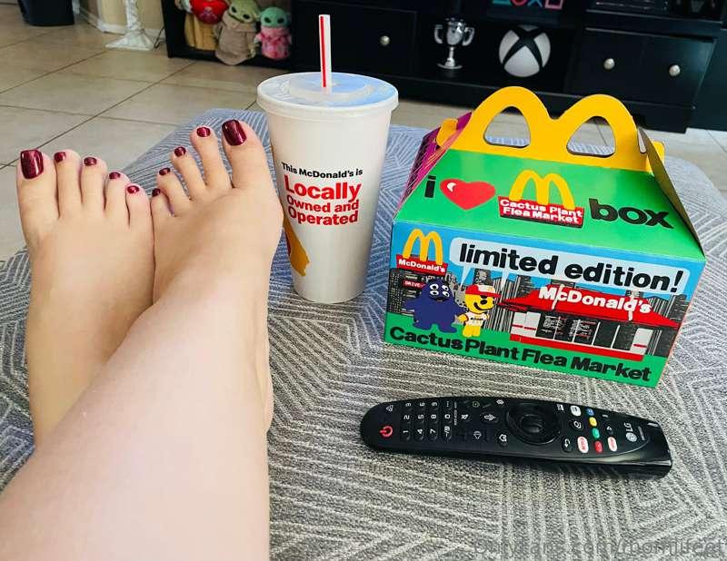 Want a bite?❤️
