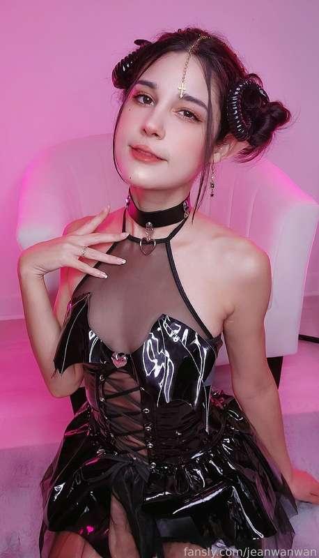jeanwanwan image #1