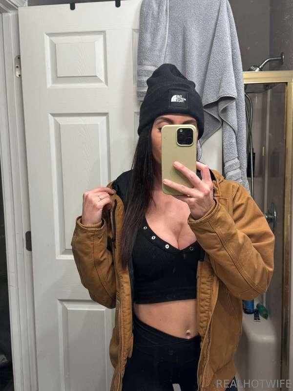 realhotwife image #0