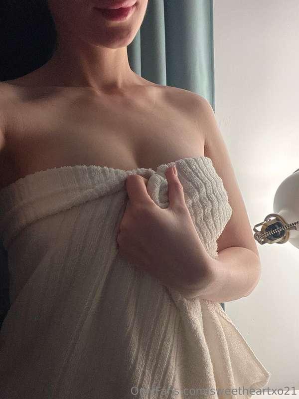 Idk but did my boobs grow on this trip?! 🧖🏼‍♀️💕