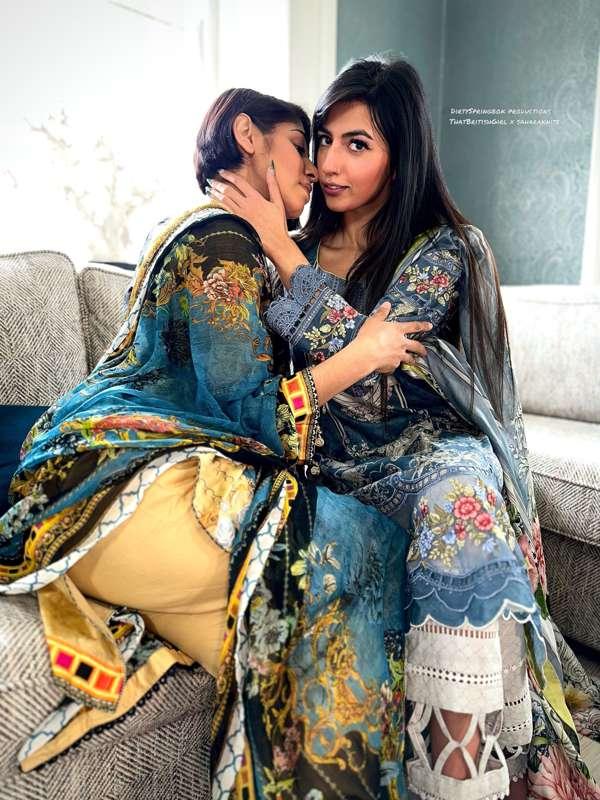 Two beautiful brown desi babes, wow, we can’t wait to show y..