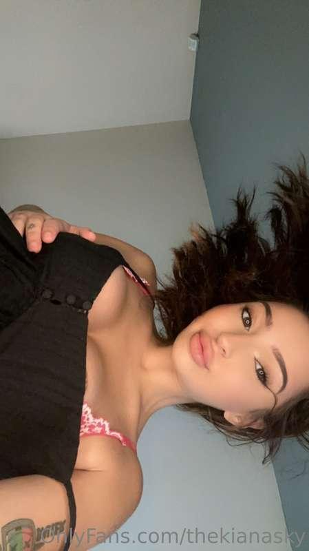 I just wanna say Hi! 🤪🤭
