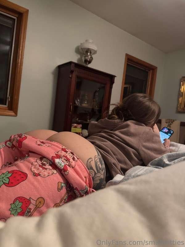 POV you are laying next to me