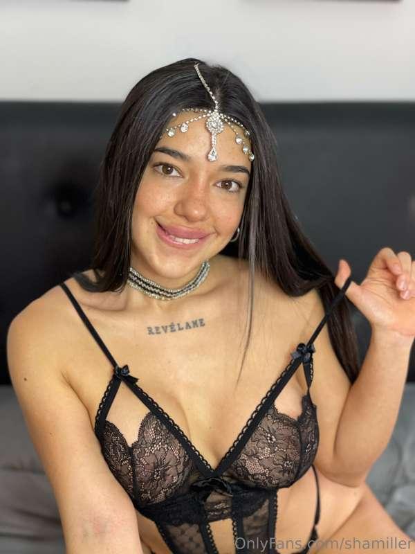 Can you help me remove it?😈😋